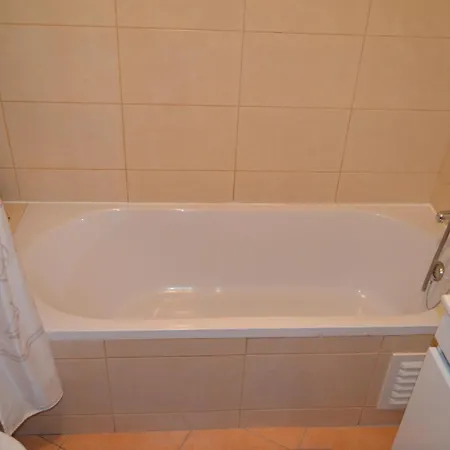 T1 Montechoro C/ Piscina E Wi-fi * Albufeira